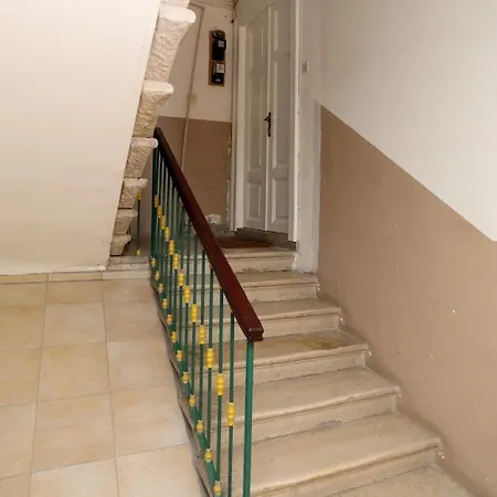 Kamala بولا