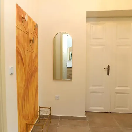 Appartement Kamala *